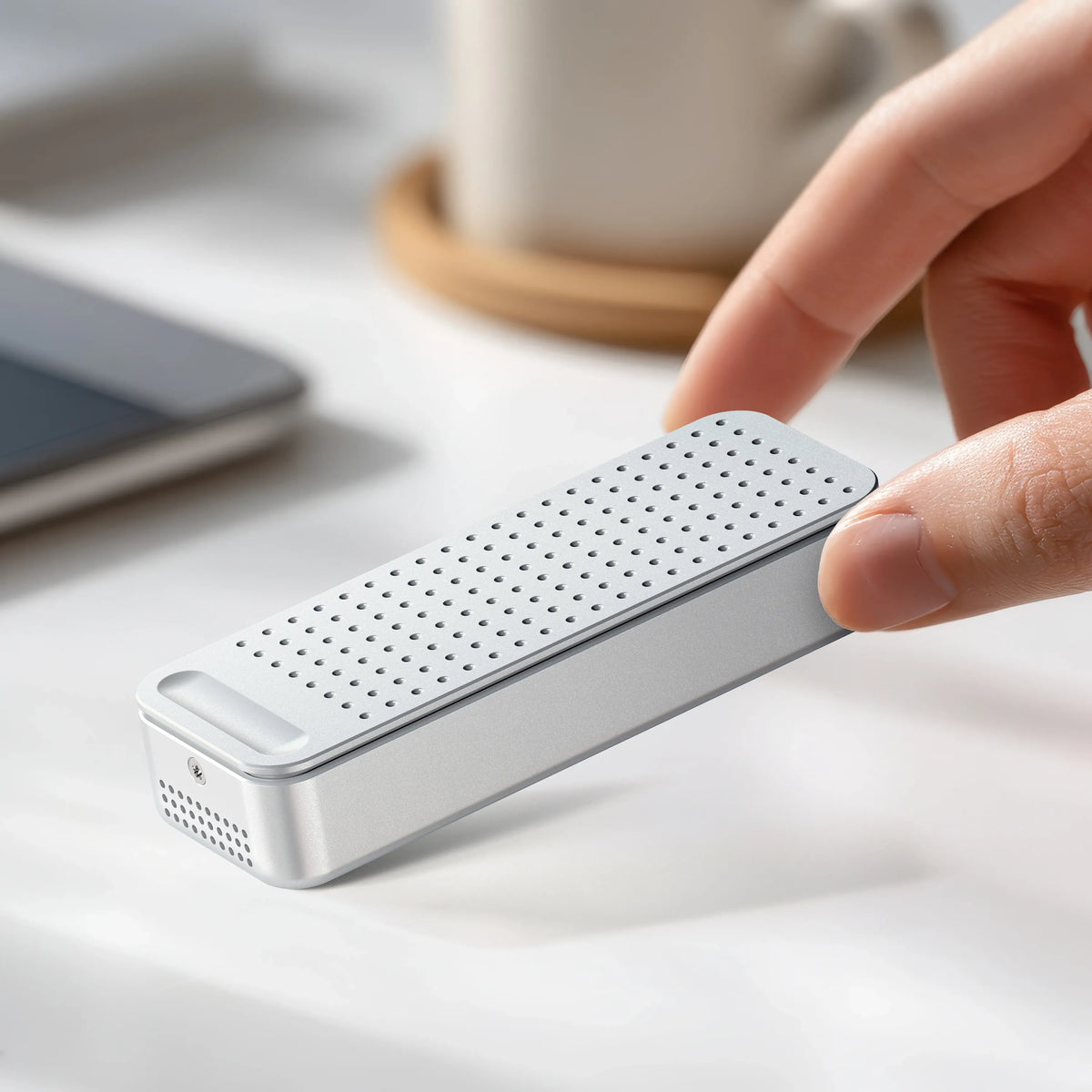 DotDisk™ 80Gbps SSD Enclosure Satechi Silver