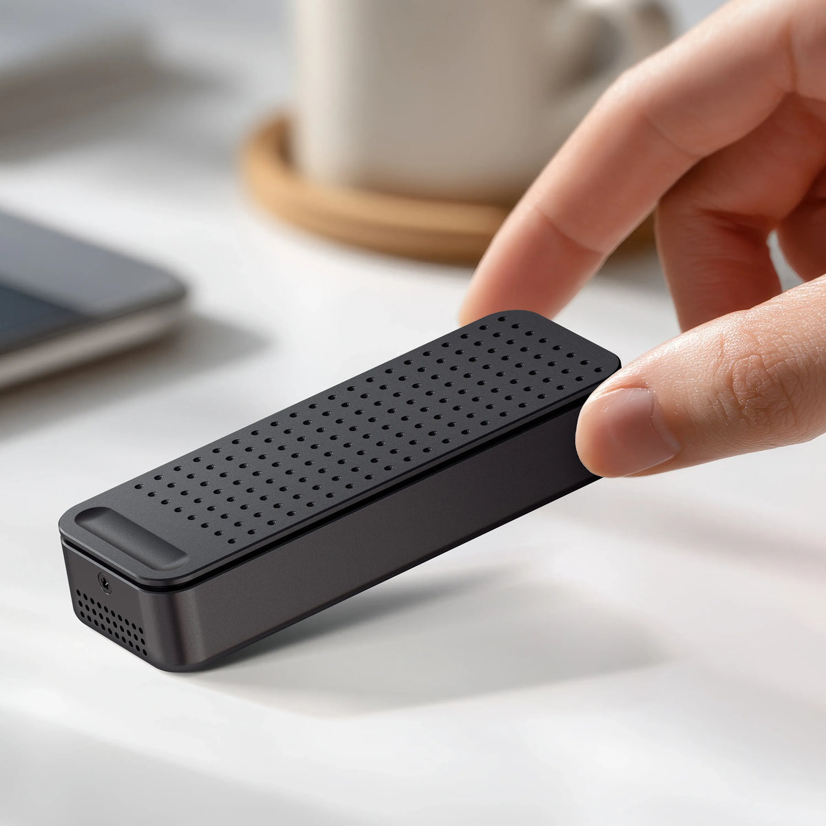 DotDisk™ 80Gbps SSD Enclosure Satechi Space Black